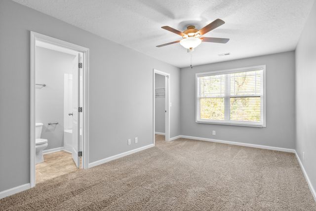 213 Woodland Valley Ln, Clarksville, TN 37040