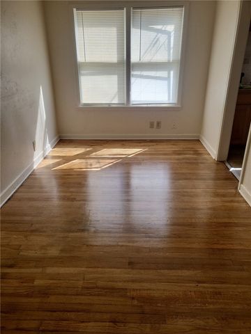 5022 Kasper St, Corpus Christi, TX 78415