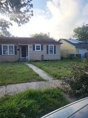 5022 Kasper St, Corpus Christi, TX 78415