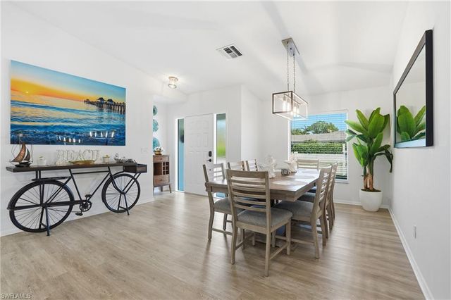 595 109th AVE N, Naples, FL 34108