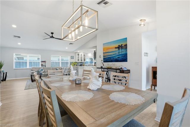 595 109th AVE N, Naples, FL 34108