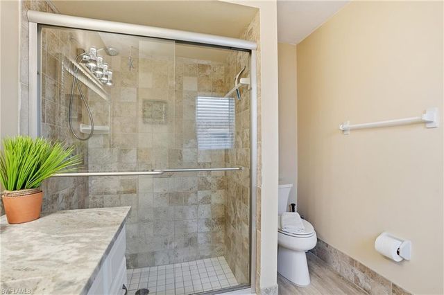 595 109th AVE N, Naples, FL 34108