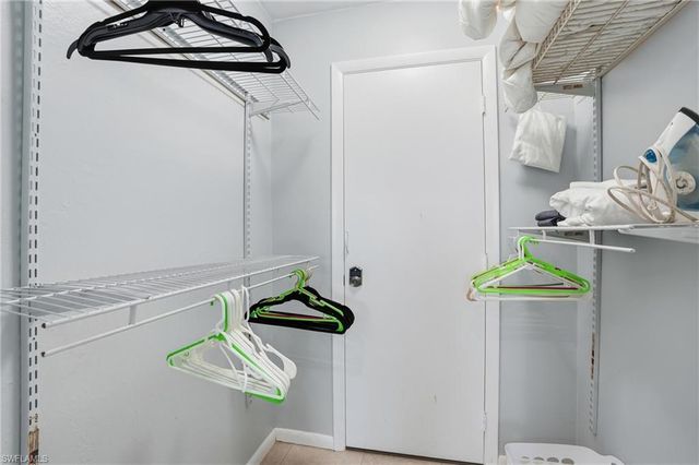 595 109th AVE N, Naples, FL 34108