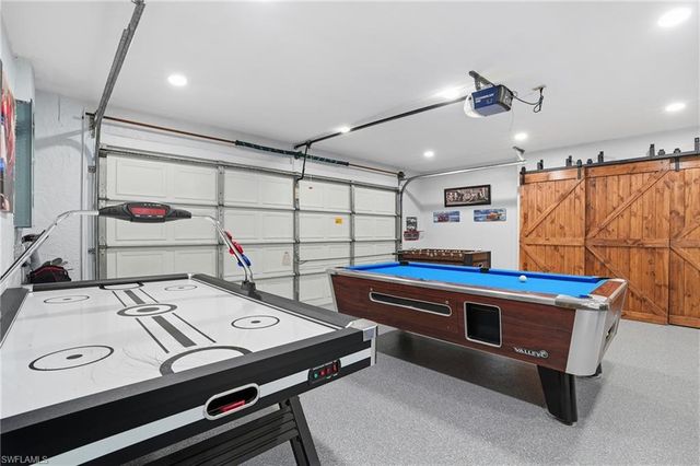 595 109th AVE N, Naples, FL 34108