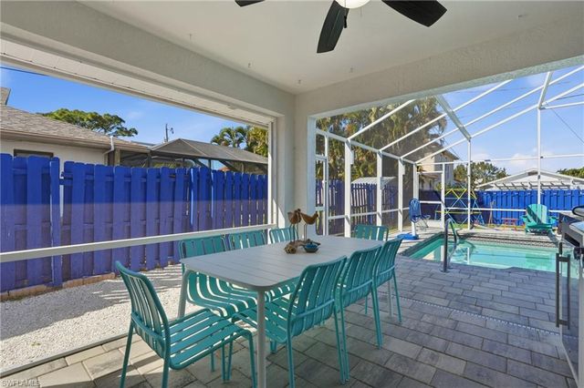 595 109th AVE N, Naples, FL 34108