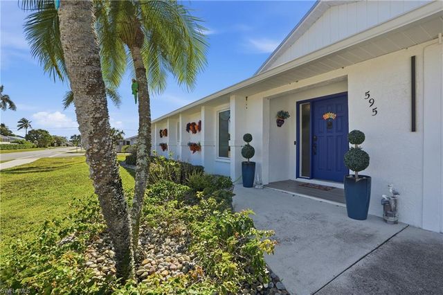 595 109th AVE N, Naples, FL 34108