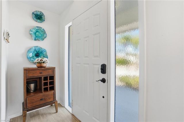 595 109th AVE N, Naples, FL 34108