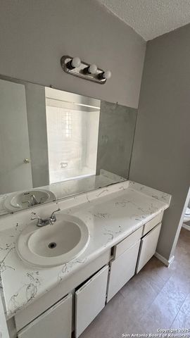 5602 Bienville Dr Apt C6, San Antonio, TX 78233