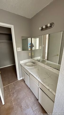 5602 Bienville Dr Apt C6, San Antonio, TX 78233