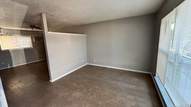 5602 Bienville Dr Apt C6, San Antonio, TX 78233