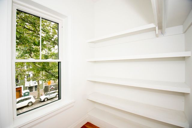 348 Chelsea St. 3, Boston, MA 02128