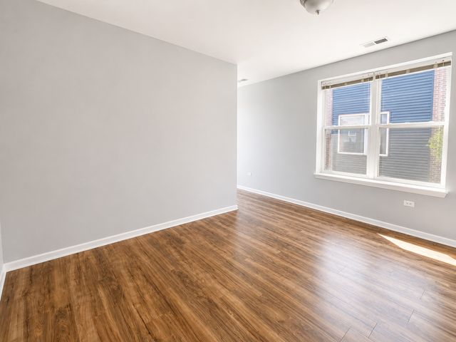 3506 S State Street 312, Chicago, IL 60616