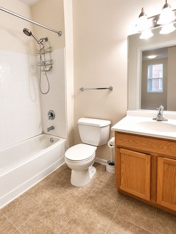 3506 S State Street 312, Chicago, IL 60616