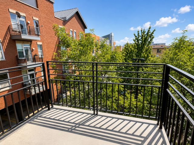 3506 S State Street 312, Chicago, IL 60616