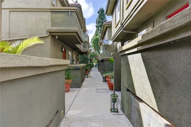 8320 Somerset Ranch D, Paramount, CA 90723