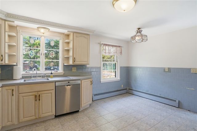 330 Harkney Hill Road, Coventry, RI 02816