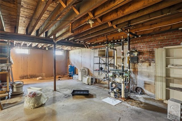 330 Harkney Hill Road, Coventry, RI 02816