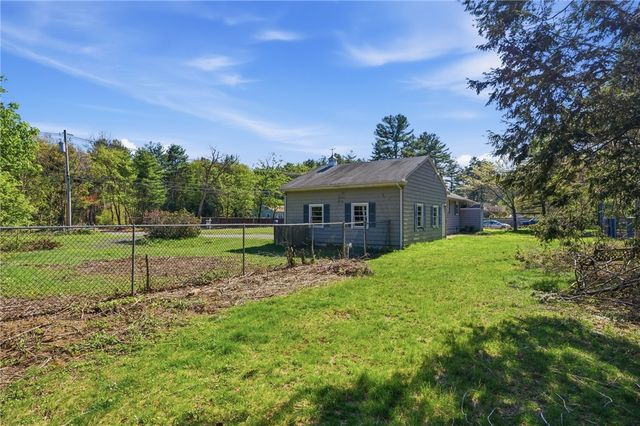 330 Harkney Hill Road, Coventry, RI 02816