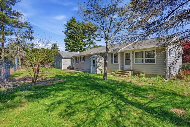 330 Harkney Hill Road, Coventry, RI 02816