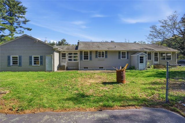 330 Harkney Hill Road, Coventry, RI 02816