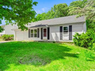 339 MARIA Street, East Peoria, IL 61611