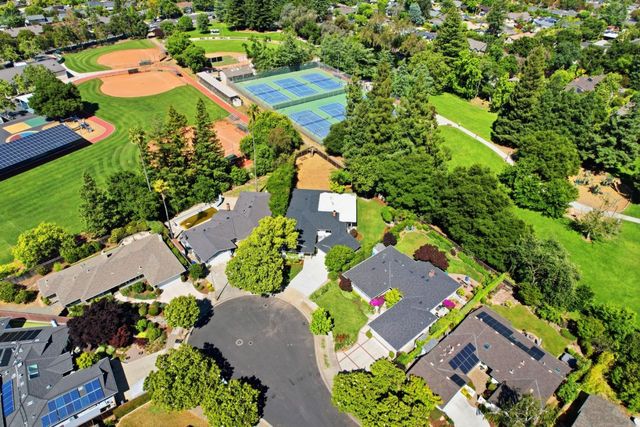 120 Hilow Court, Los Gatos, CA 95032