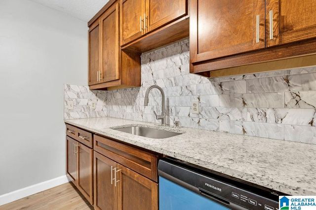 3101 Lorna Rd Apt 1714, Hoover, AL 35216