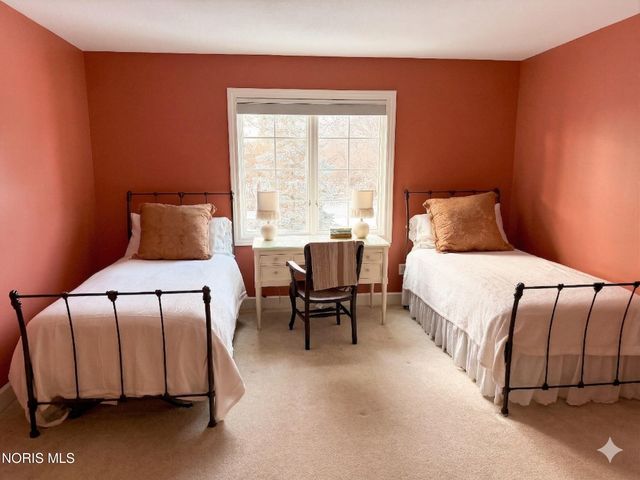 26250 W River Road, Perrysburg, OH 43551