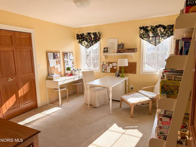 26250 W River Road, Perrysburg, OH 43551