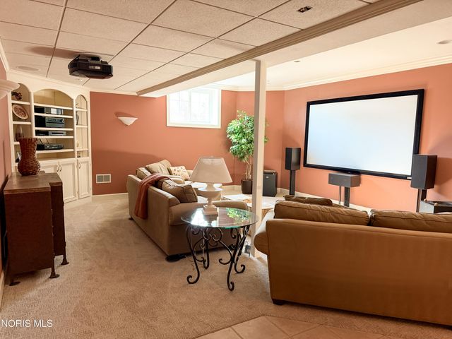 26250 W River Road, Perrysburg, OH 43551