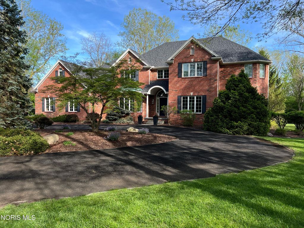 26250 W River Road, Perrysburg, OH 43551