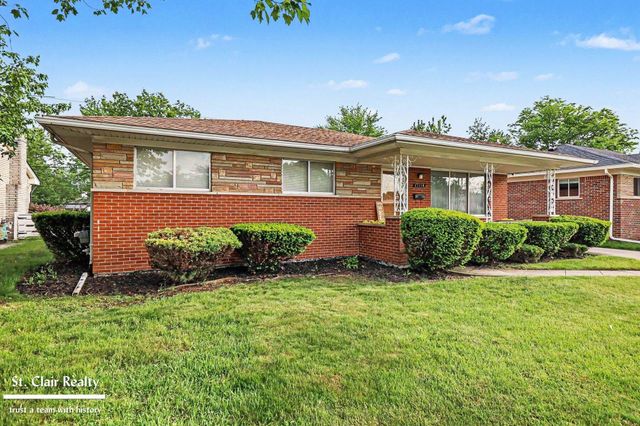 17114 Wilson Avenue, Eastpointe, MI 48021