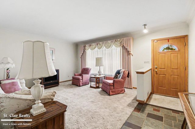 17114 Wilson Avenue, Eastpointe, MI 48021