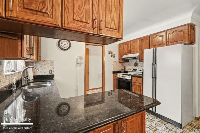 17114 Wilson Avenue, Eastpointe, MI 48021