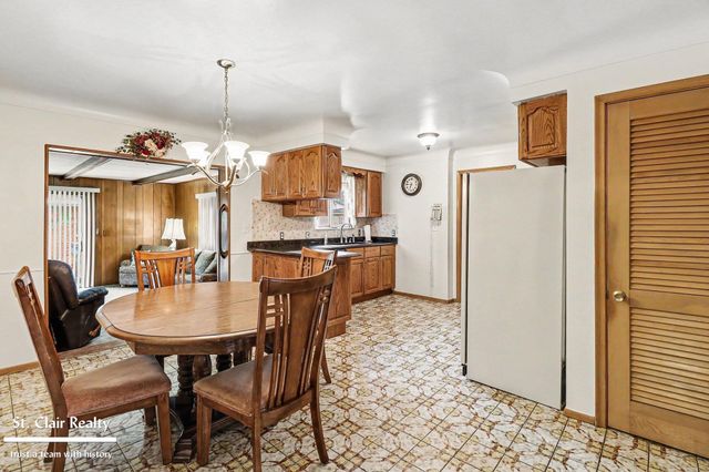 17114 Wilson Avenue, Eastpointe, MI 48021