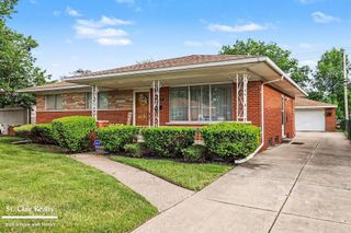 17114 Wilson Avenue, Eastpointe, MI 48021