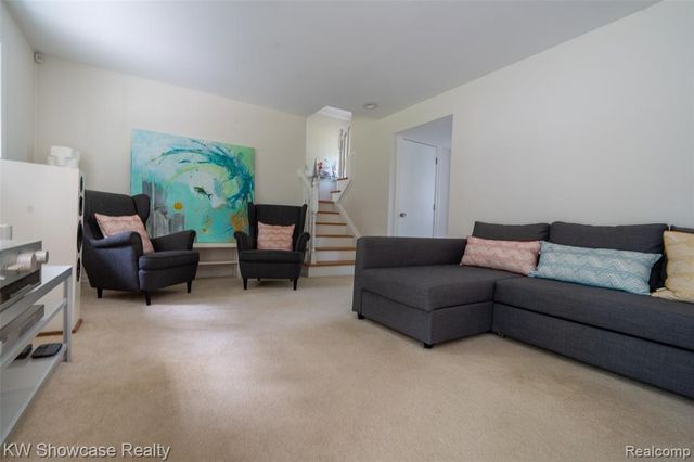 7000 Pebblecreek Road, West Bloomfield, MI 48322