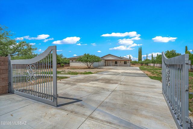 4647 E Rail North Road, Tucson, AZ 85739