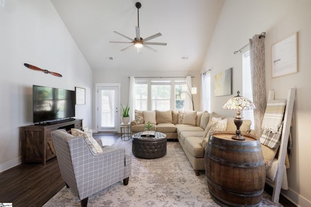 15 Creekhaven Lane, Taylors, SC 29687