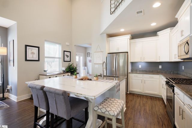 15 Creekhaven Lane, Taylors, SC 29687