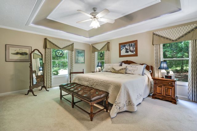 44 Inwood Ct, Crossville, TN 38558