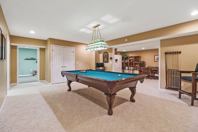 44 Inwood Ct, Crossville, TN 38558