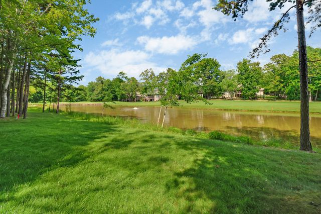 44 Inwood Ct, Crossville, TN 38558