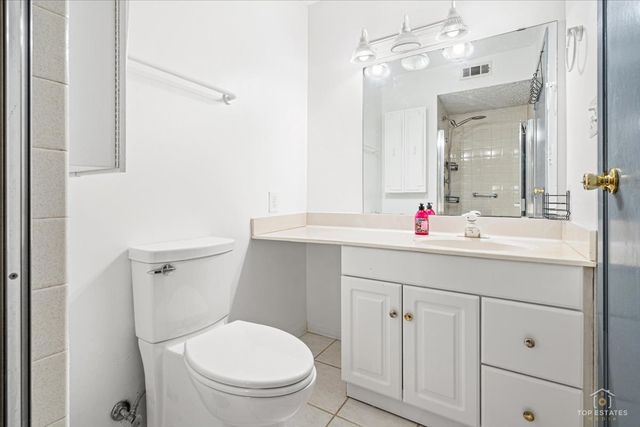 15713 ORLAN BROOK Drive 100, Orland Park, IL 60462