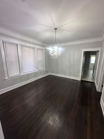 7432 S Rhodes Avenue 1, Chicago, IL 60619