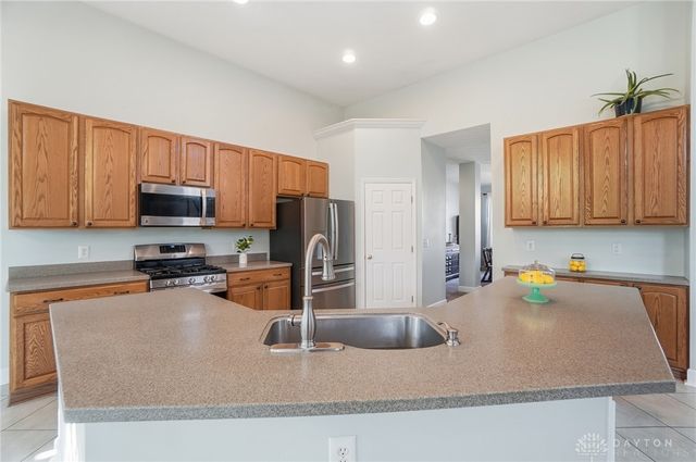 3142 Seton Hill Drive, Bellbrook, OH 45305