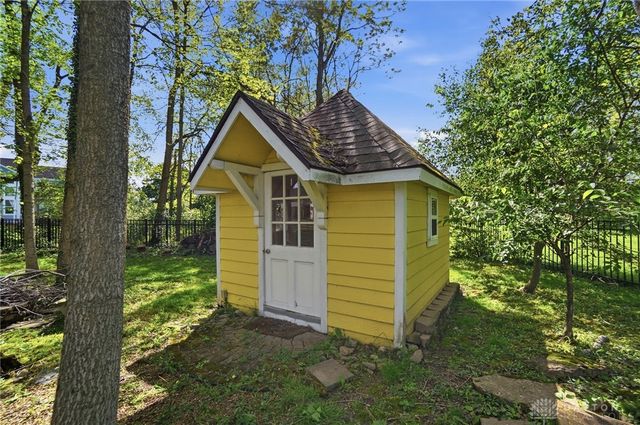 3142 Seton Hill Drive, Bellbrook, OH 45305