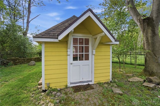 3142 Seton Hill Drive, Bellbrook, OH 45305