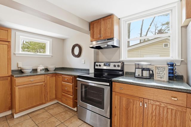 7 Maple Avenue, Northwood, NH 03261