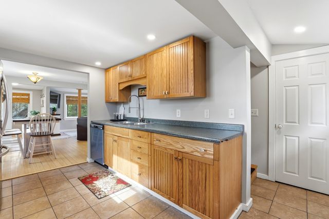 7 Maple Avenue, Northwood, NH 03261